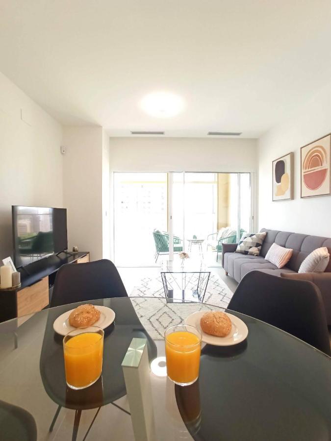 Intempo Benidorm Apartment Bagian luar foto